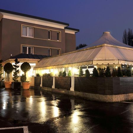 Bivius Hotel Restaurant Luxembourg Strassen Ngoại thất bức ảnh