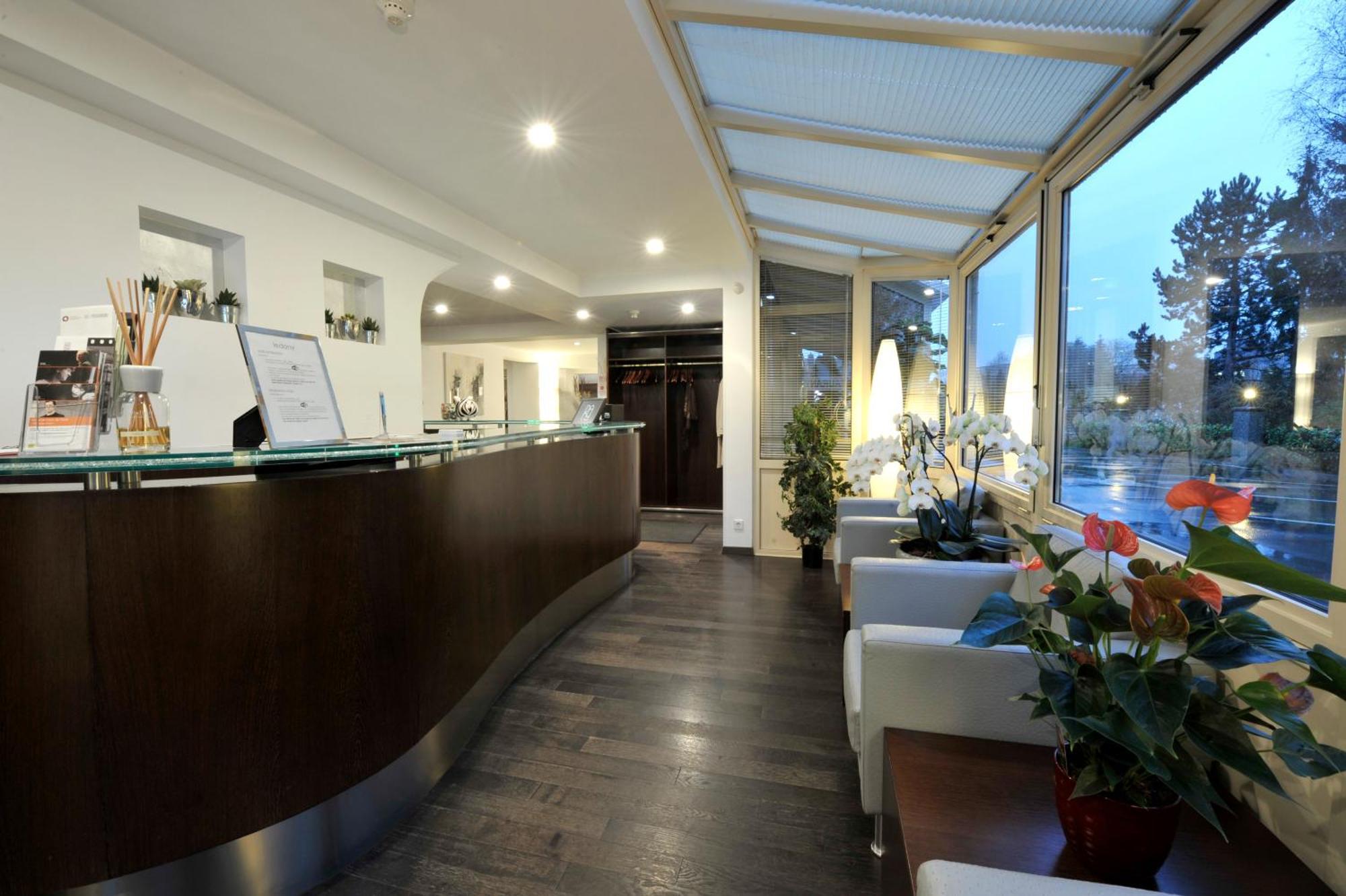 Bivius Hotel Restaurant Luxembourg Strassen Ngoại thất bức ảnh