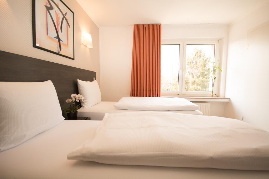 Bivius Hotel Restaurant Luxembourg Strassen Ngoại thất bức ảnh
